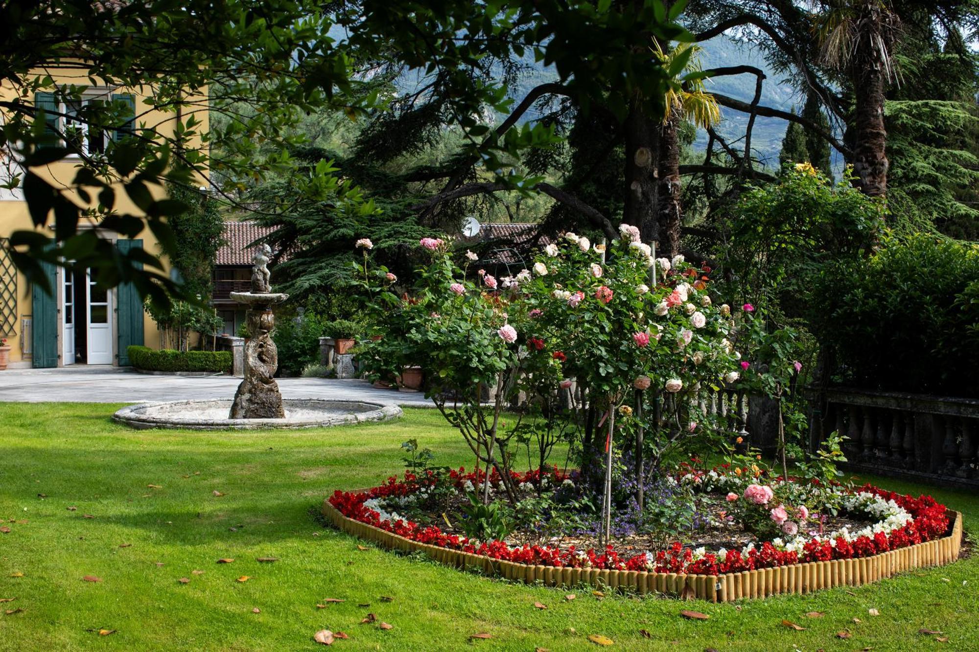 ריבה דל גארדה Villa Angelica מראה חיצוני תמונה